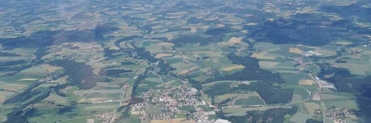 Verortung via Georeferenzierung der Kamera: Aufgenommen in der Nähe von Gemeinde Gaspoltshofen, Gaspoltshofen, Österreich in 0 Meter
